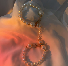 SM Pearl handcuffs
