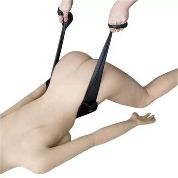The silk plush lifts the buttocks to make it easy to enter